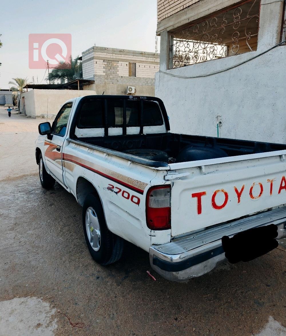 تويوتا هايلوكس